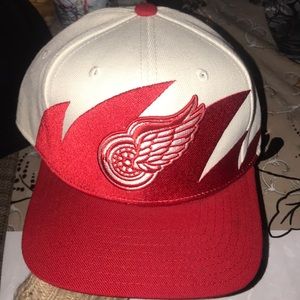 Detroit redwings hat